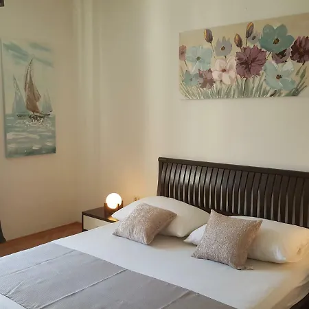 Nadija Apartment